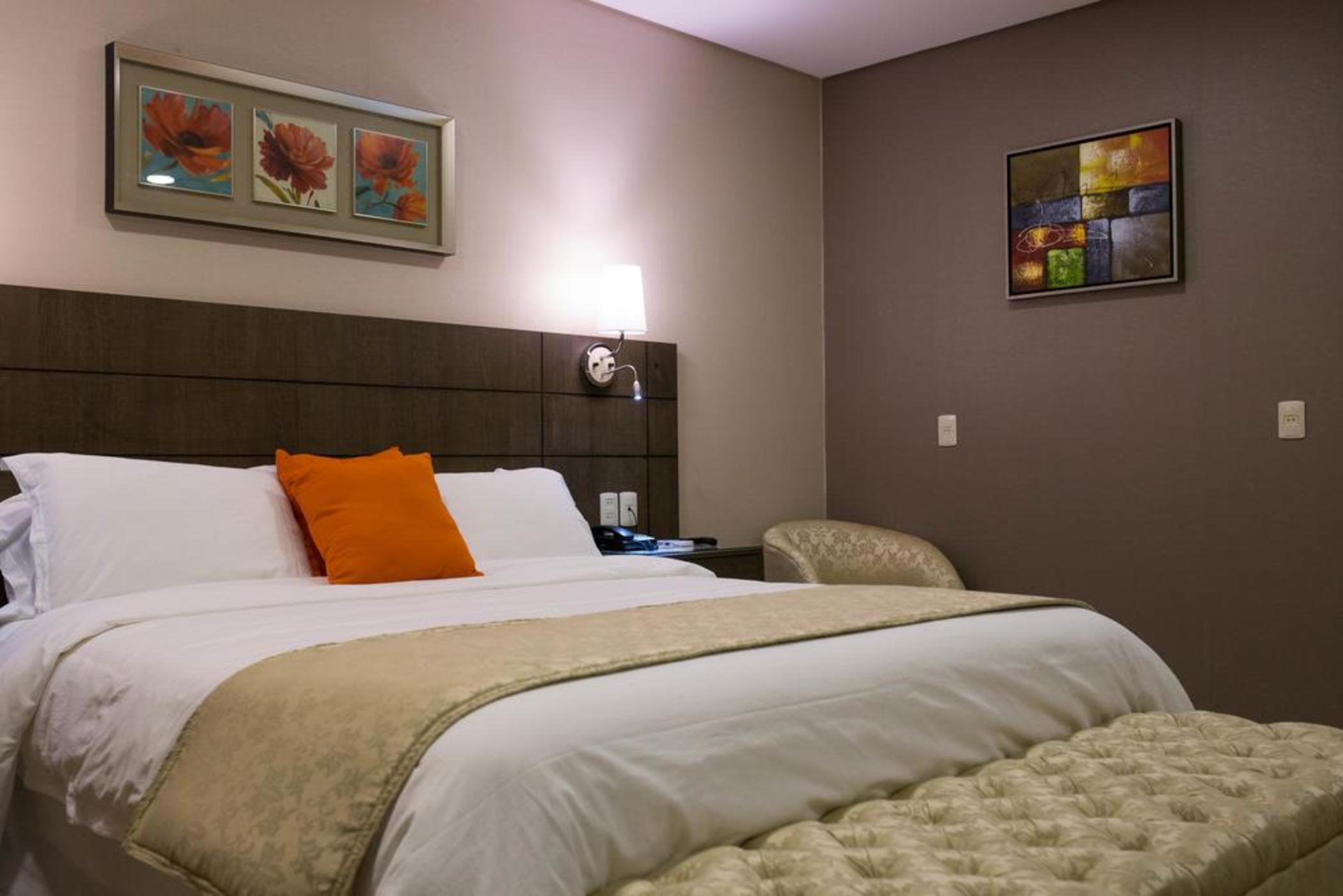 Howard Johnson Ciudad Del Este Exterior photo
