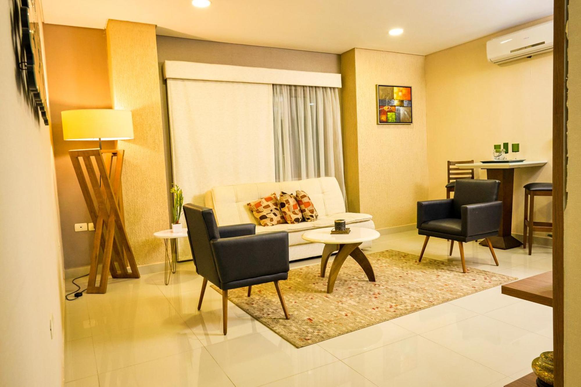 Howard Johnson Ciudad Del Este Exterior photo