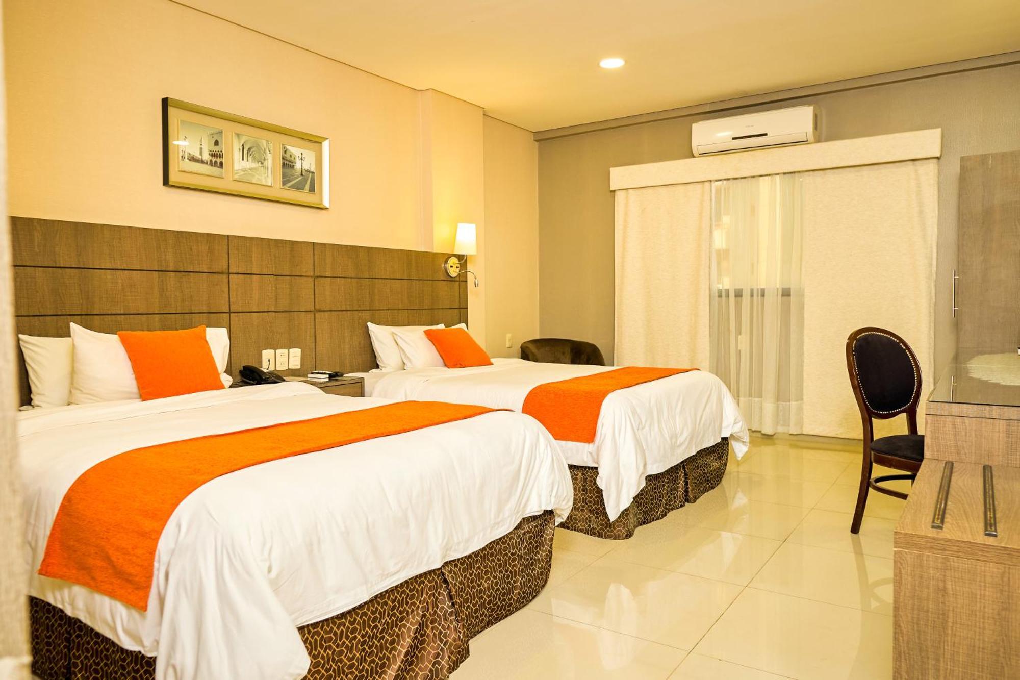Howard Johnson Ciudad Del Este Exterior photo