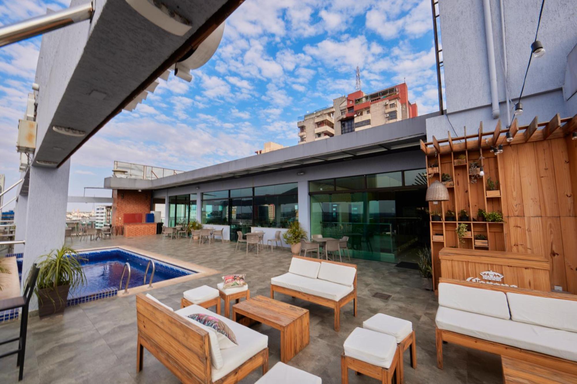Howard Johnson Ciudad Del Este Exterior photo